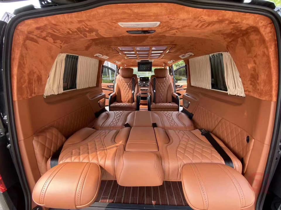 alcantara kleebis pruun 2